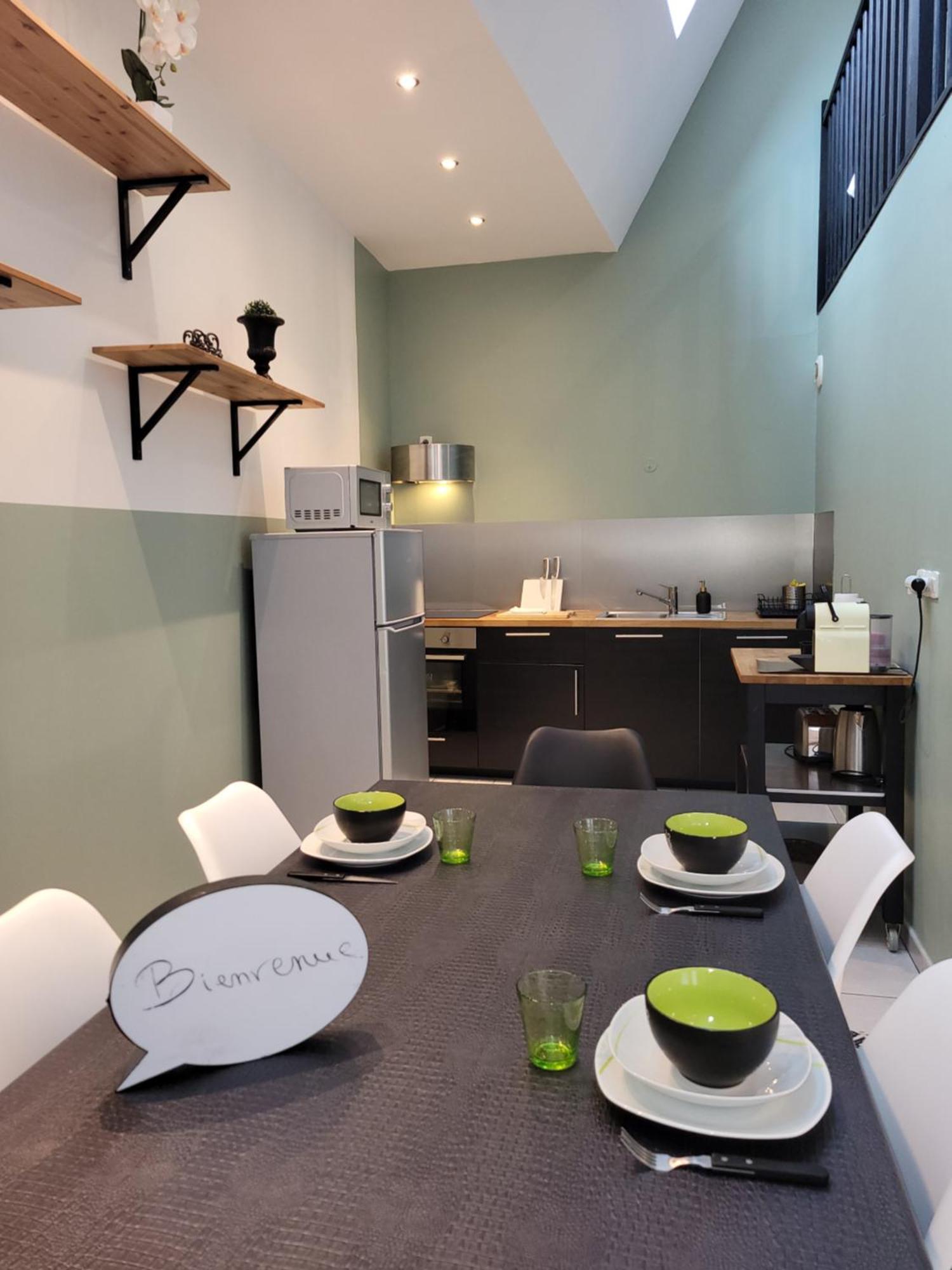 Апартаменты Loft 4 Du Temple Hypercentre & Parking Камбре Экстерьер фото