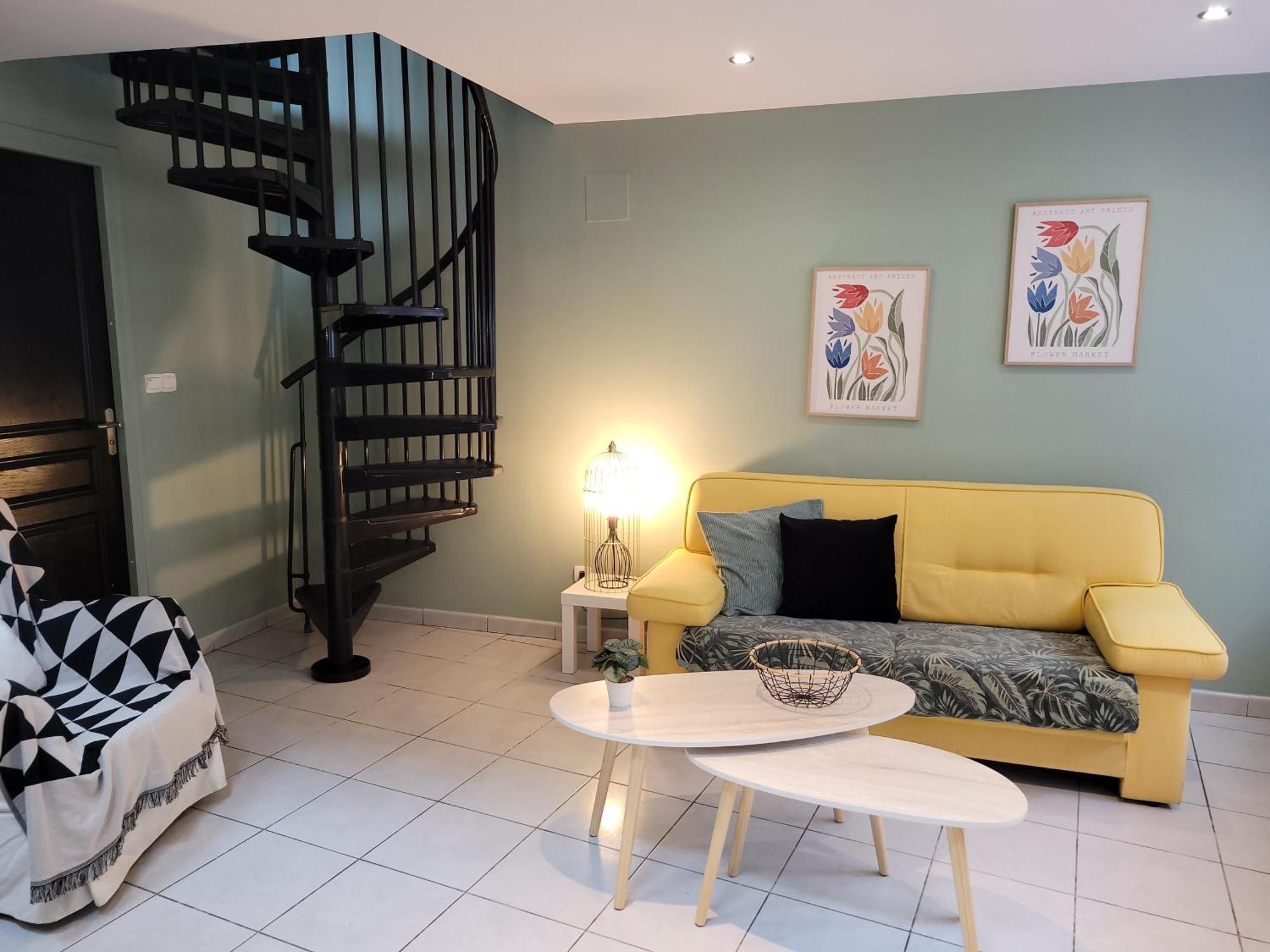 Апартаменты Loft 4 Du Temple Hypercentre & Parking Камбре Экстерьер фото